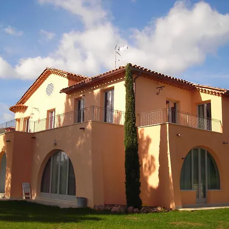 Apartment Angelina Grimaud